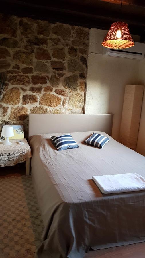 Stone Villas Nea Roda Bagian luar foto